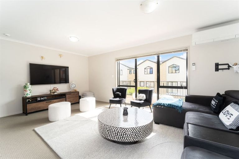 Photo of property in St Claire Village, 35/172 Mcleod Road, Te Atatu South, Auckland, 0610