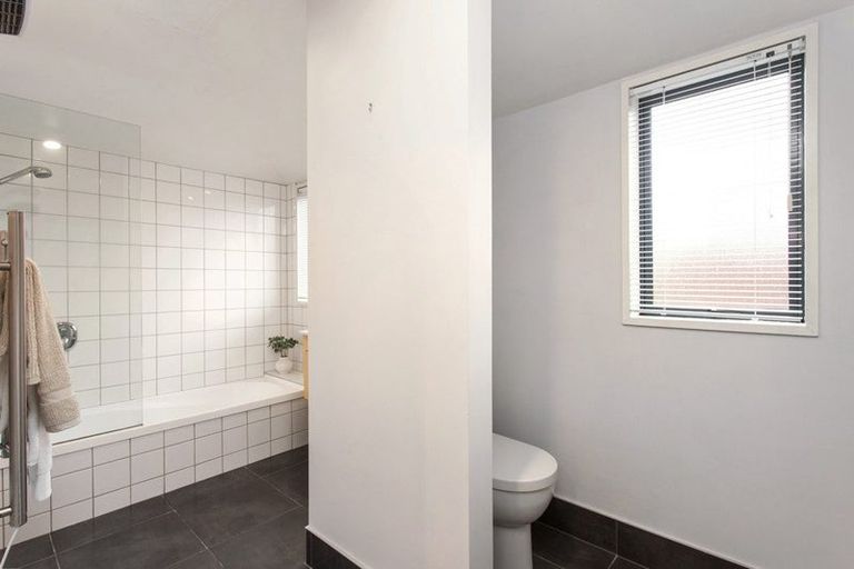 Photo of property in 34 Hamilton Avenue, Ilam, Christchurch, 8041
