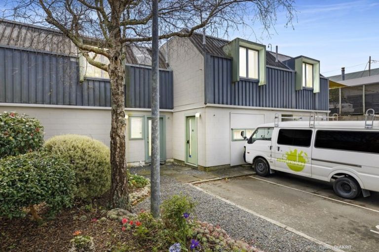 Photo of property in Paddington Apartments, 13/15u Mckinley Crescent, Brooklyn, Wellington, 6021