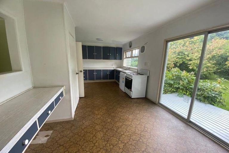 Photo of property in 10 Wilbur Place, Pakuranga Heights, Auckland, 2010