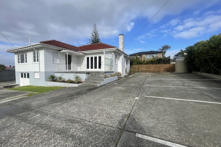 Photo of property in 46 Miro Street, New Lynn, Auckland, 0600