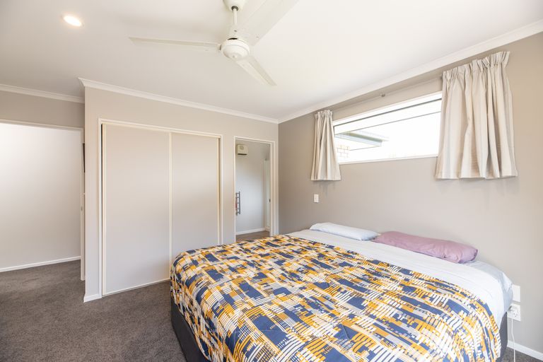 Photo of property in 26 Rochester Crescent, Rolleston, 7614