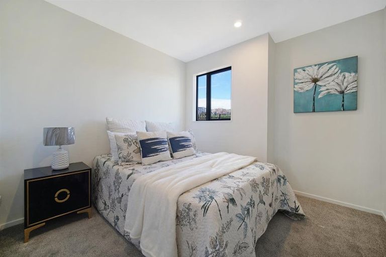 Photo of property in 58a Crestview Rise, Papakura, 2110