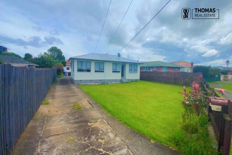 Photo of property in 12 Miami Street, Mangere East, Auckland, 2024