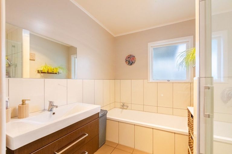Photo of property in 12 Tutanekai Street, Waipukurau, 4200