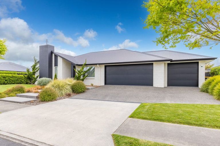 Photo of property in 18 Lilac Close, Cambridge, 3434