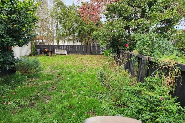 Photo of property in 2/303 Pakuranga Road, Pakuranga Heights, Auckland, 2010