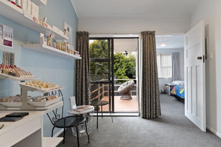 Photo of property in 2a Kaitemako Road, Welcome Bay, Tauranga, 3112