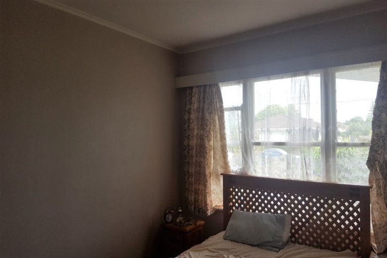 Photo of property in 39 Birdwood Avenue, Papatoetoe, Auckland, 2025