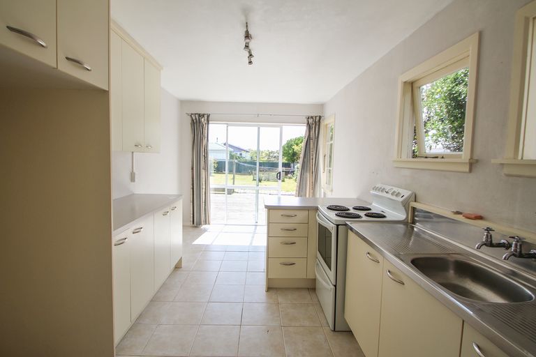 Photo of property in 10 Teviot Street, Oamaru North, Oamaru, 9400