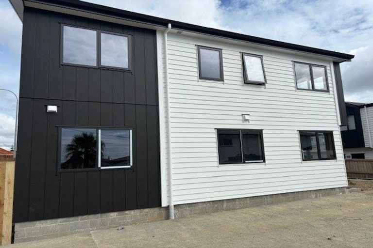 Photo of property in 85 Jaemont Avenue, Te Atatu South, Auckland, 0610