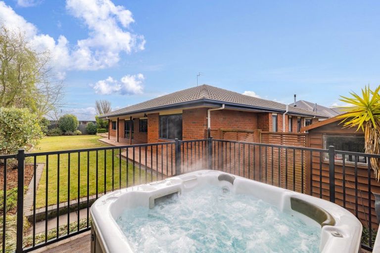 Photo of property in 7 Raphael Close, Rolleston, 7614