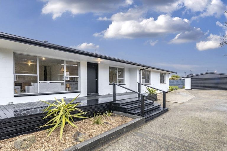 Photo of property in 25 Heathglen Avenue, Parklands, Christchurch, 8083