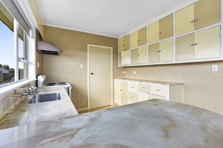 Photo of property in 62 Ninia Road, Paraite, New Plymouth, 4373