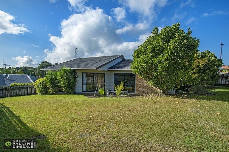 Photo of property in 1 Lochiel Place, Te Kamo, Whangarei, 0112