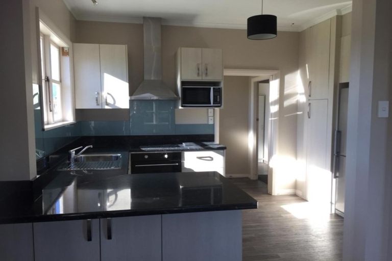 Photo of property in 21 Russell Street, Westport, 7825