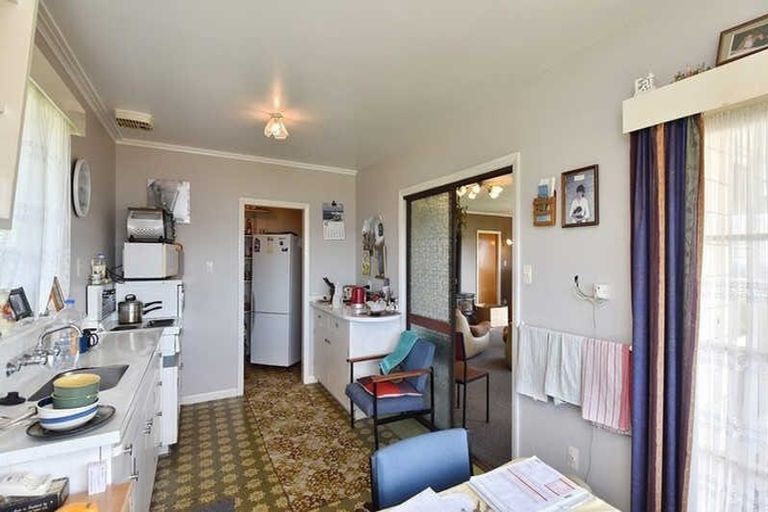 Photo of property in 22 Michael Avenue, Mount Pleasant, Christchurch, 8081