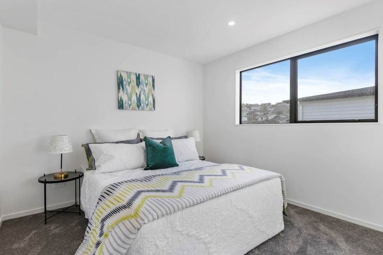 Photo of property in 40 San Prospero Crescent, Henderson, Auckland, 0612