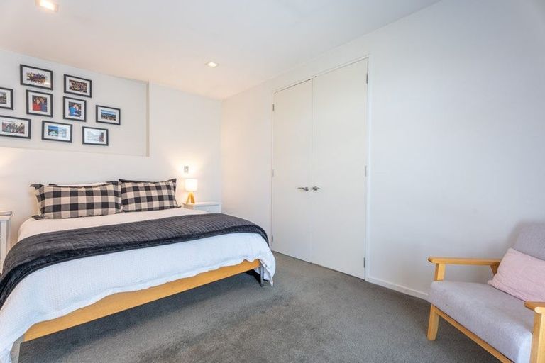 Photo of property in 2/64 Holly Road, St Albans, Christchurch, 8014