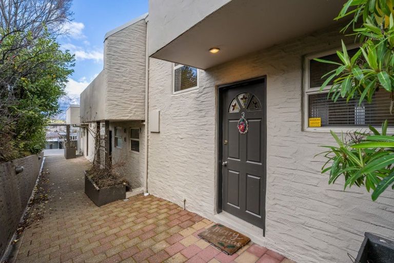 Photo of property in 3/6 Suburb Street, Queenstown, 9300
