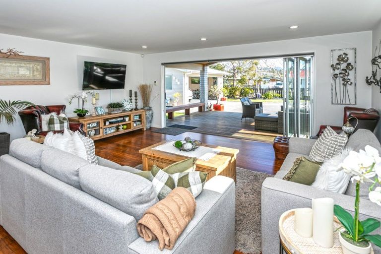 Photo of property in 104 Kiwi Road, Whangamata, 3620