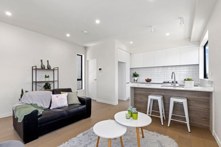 Photo of property in 67e Lake Road, Devonport, Auckland, 0624