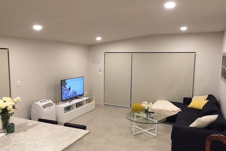 Photo of property in 3 Tern Place, Unsworth Heights, Auckland, 0632