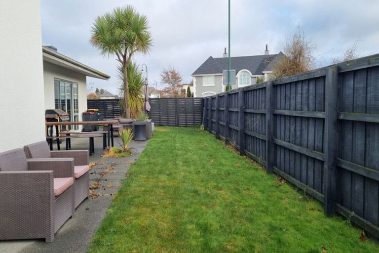 Photo of property in 1 Millpark Place, Northwood, Christchurch, 8051