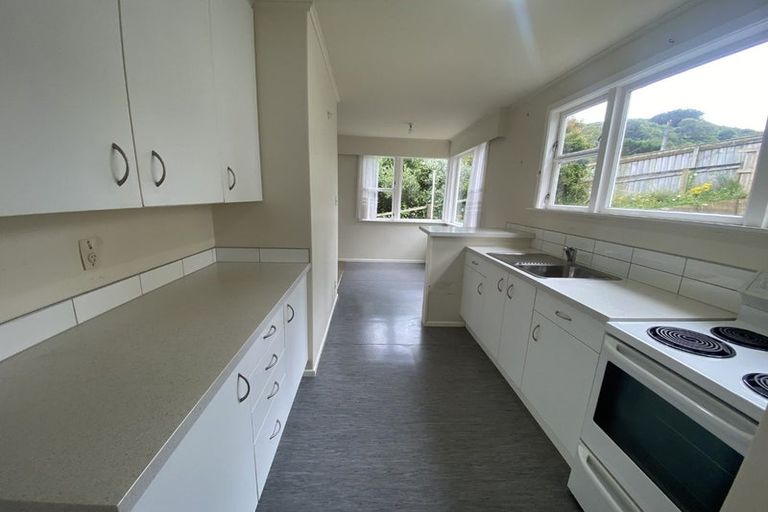 Photo of property in 5 Chaucer Way, Karori, Wellington, 6012