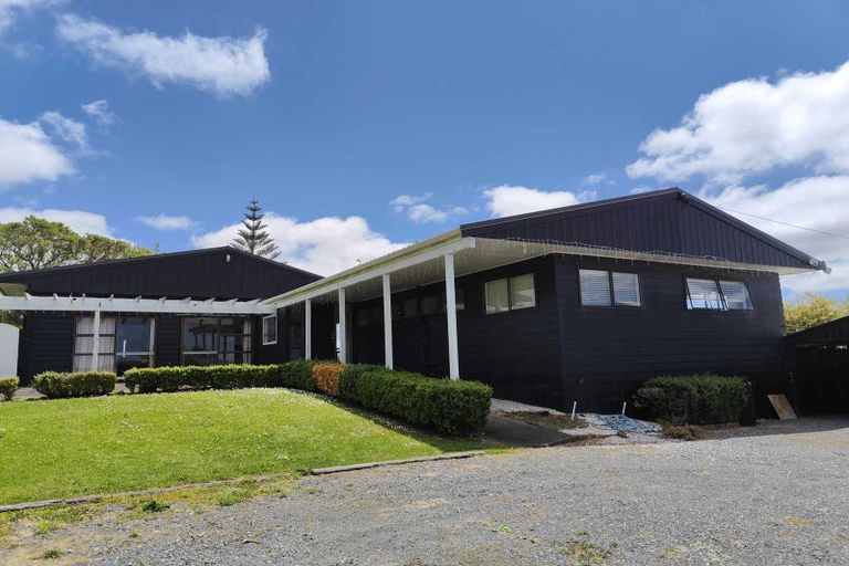 Photo of property in 80 Broomfields Road, Whitford, Howick, 2571