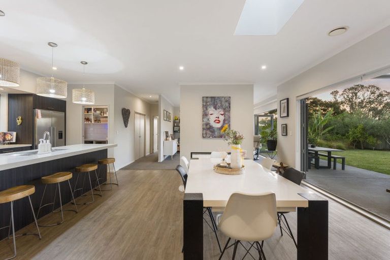 Photo of property in 1154a East Coast Road, Redvale, Auckland, 0794