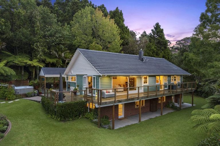 Photo of property in 16 Selwyn Avenue, Glen Eden, Auckland, 0602