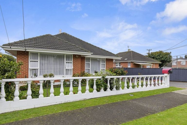 Photo of property in 4 Parnell Street, Fairfield, Lower Hutt, 5011