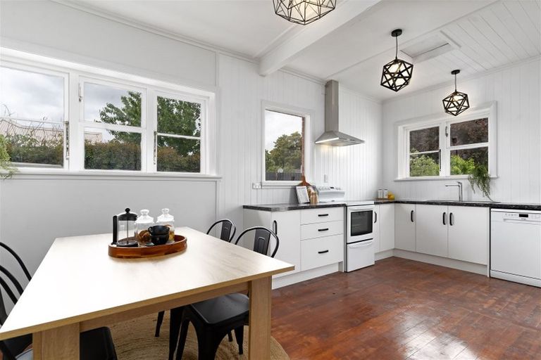 Photo of property in 13 Mcgregor Crescent, Masterton, 5810