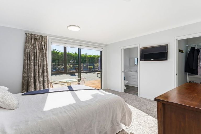 Photo of property in 27 Green Island Bush Road, Blackhead, Dunedin, 9076