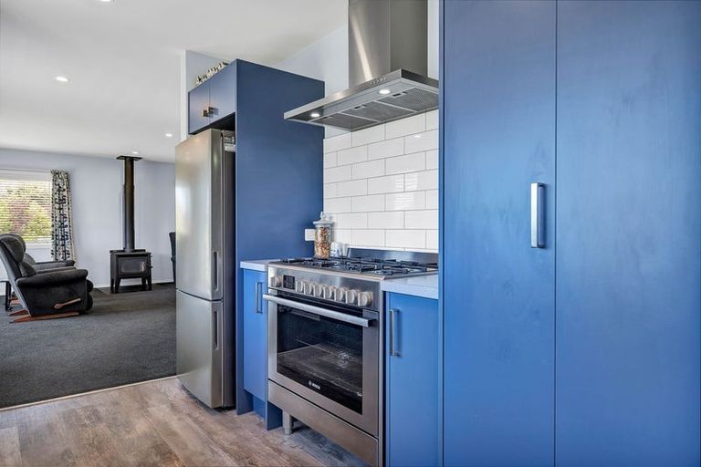 Photo of property in 43 Carrs Road, Urenui, 4377