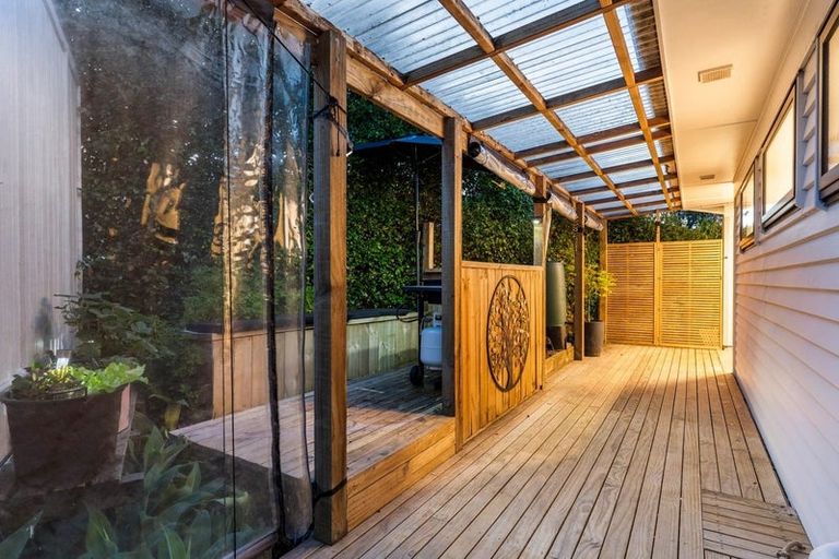 Photo of property in 19 Japonica Drive, Beach Haven, Auckland, 0626