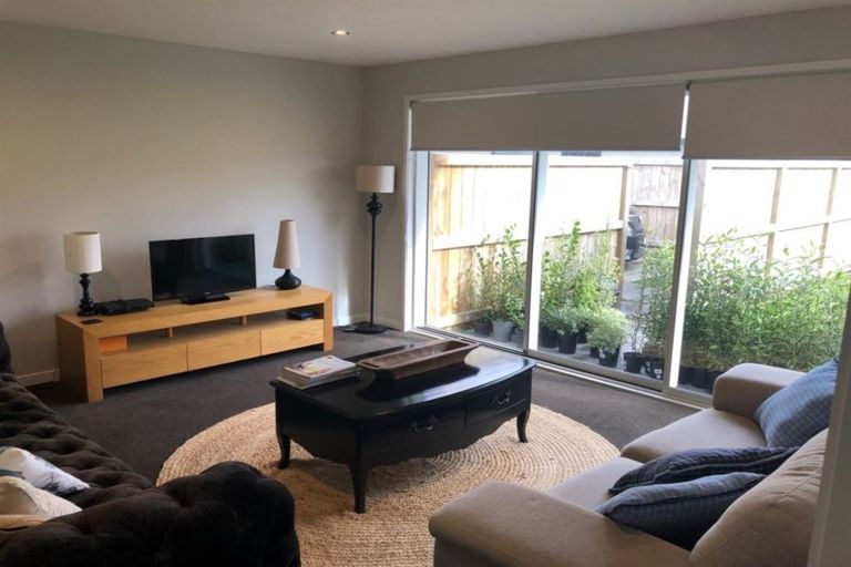Photo of property in 33 Kahuparere Crescent, Pyes Pa, Tauranga, 3112