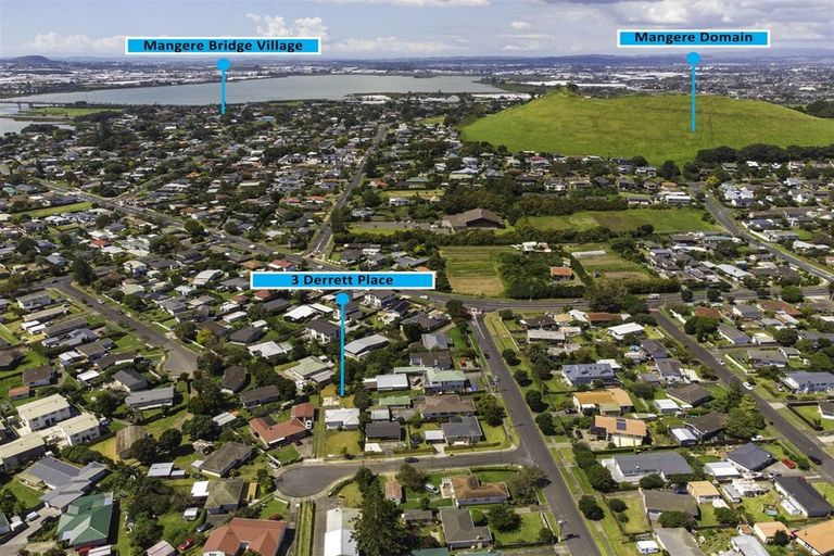 Photo of property in 3 Derrett Place, Mangere Bridge, Auckland, 2022