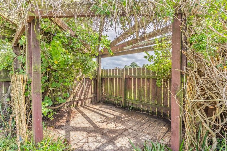 Photo of property in 2 Iti Street, Otaki, 5512