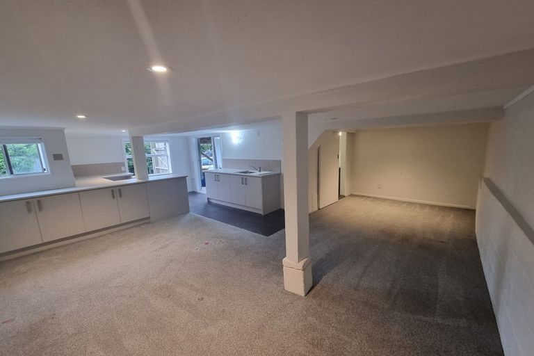 Photo of property in 1/31 Rangatira Road, Birkdale, Auckland, 0626