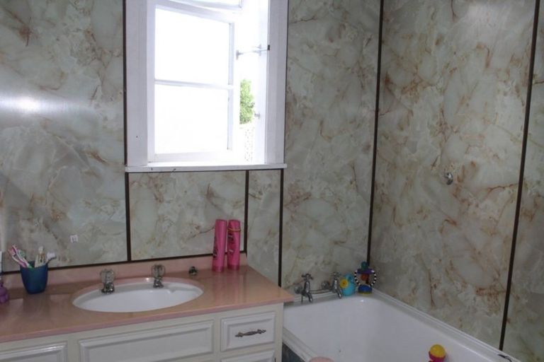 Photo of property in 13 London Street, Dannevirke, 4930