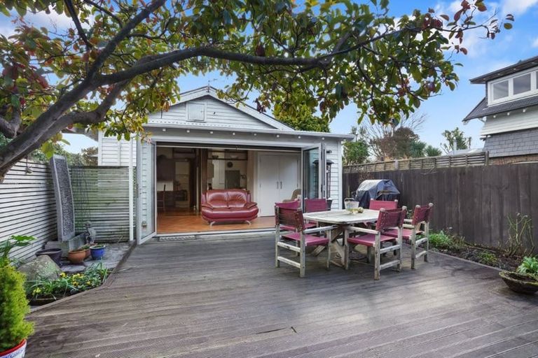 Photo of property in 111 Totara Street, Riccarton, Christchurch, 8041