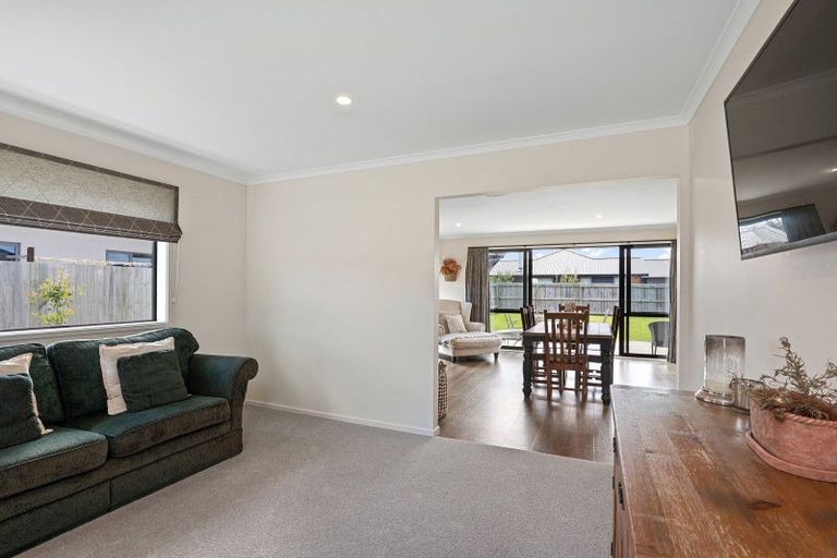 Photo of property in 16 Memorial Crescent, Methven, 7730