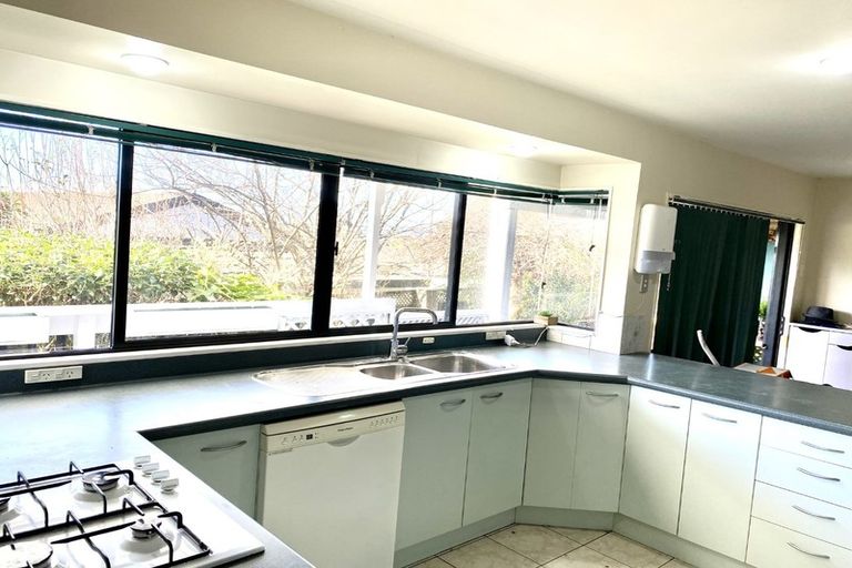 Photo of property in 18 Lanham Lane, Massey, Auckland, 0614