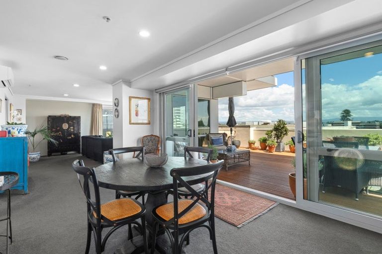 Photo of property in 12/72e Devonport Road, Tauranga, 3110