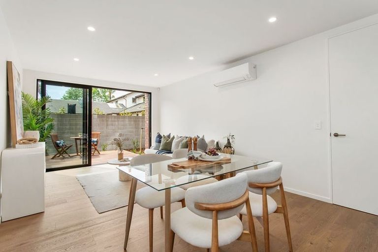 Photo of property in 2/50b Murray Place, Saint Albans, Christchurch, 8014