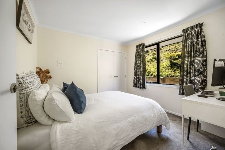 Photo of property in 6 Olivias Place, Stoke, Nelson, 7011