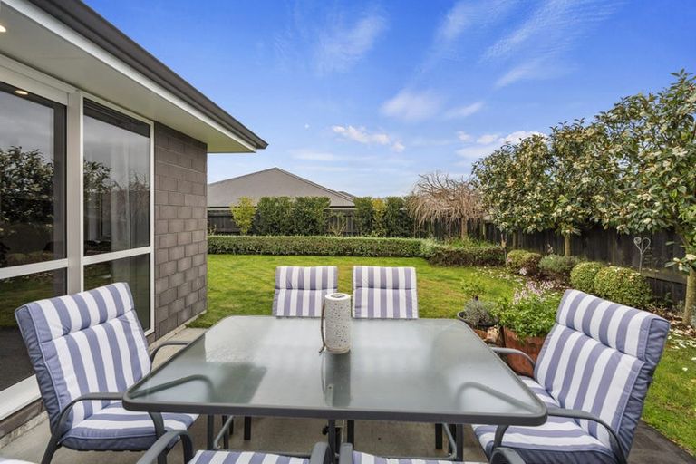 Photo of property in 8a No 2 Road, Te Puke, 3119