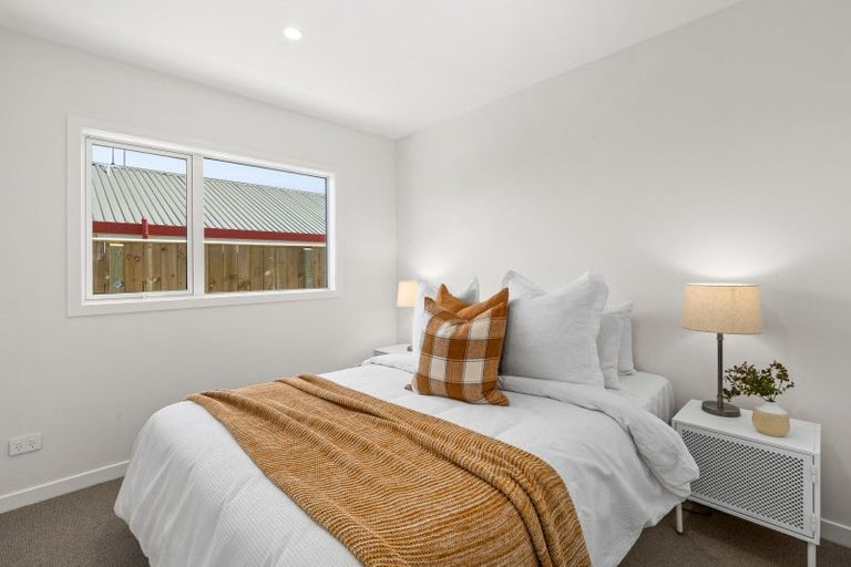 Photo of property in 21 George Yee Place, Taradale, 4112